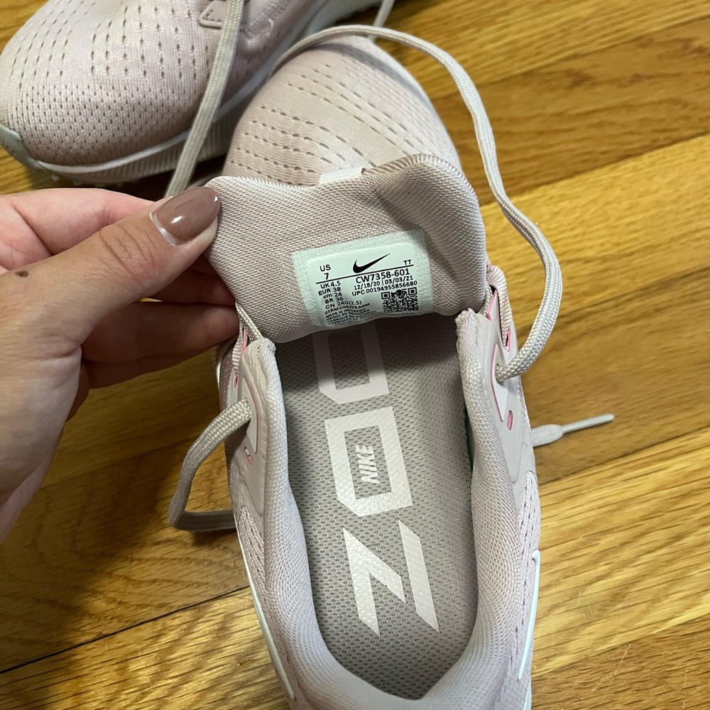 Nike Women's Pegasus 38 Running Shoes - Picture 4 of 5